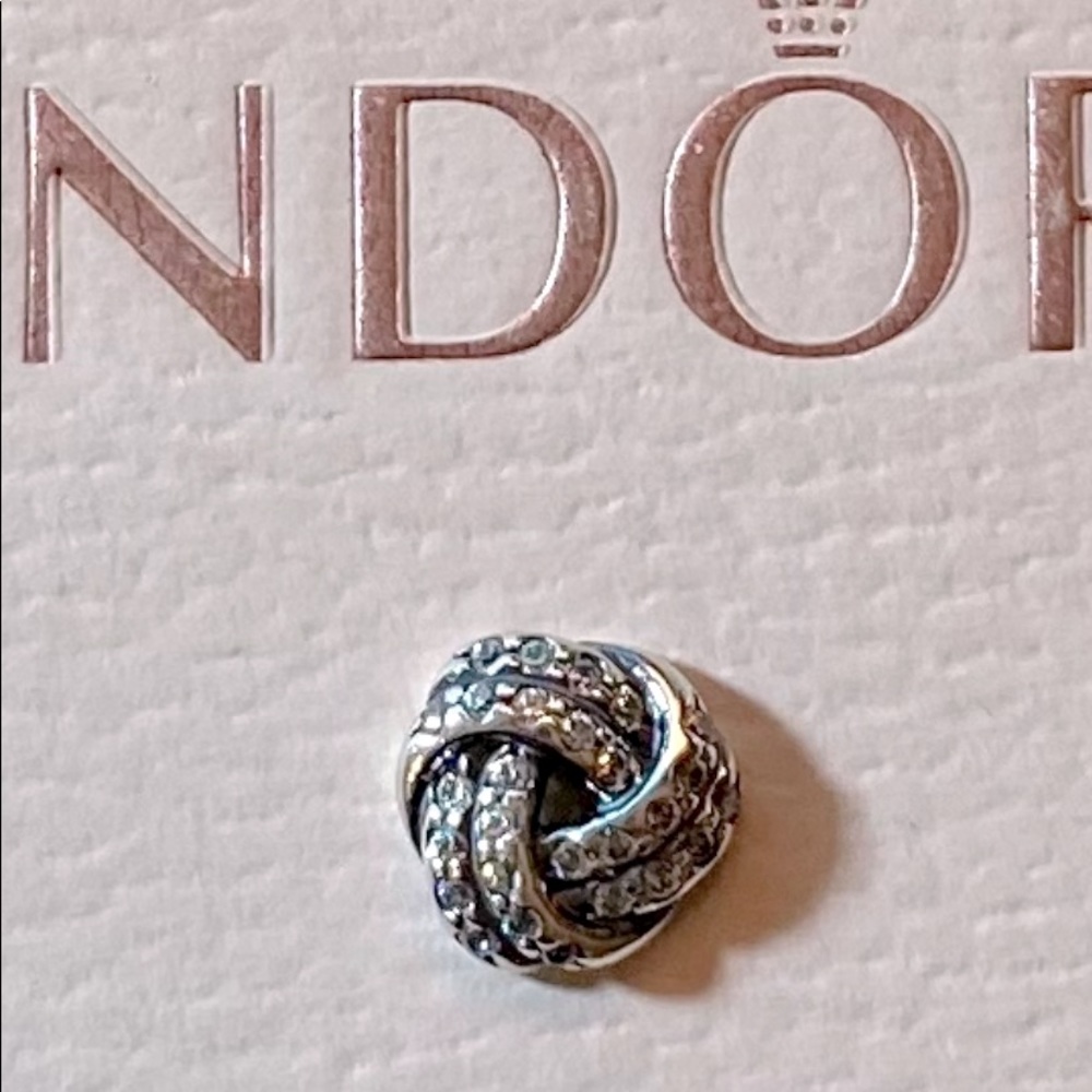 🎁PANDORA LOVE KNOT ROSE PETITE CHARM